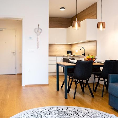 Masarykova Residence - Modern 1-Bedroom In City Center & Free Parking ลูบลิยานา ภายนอก รูปภาพ